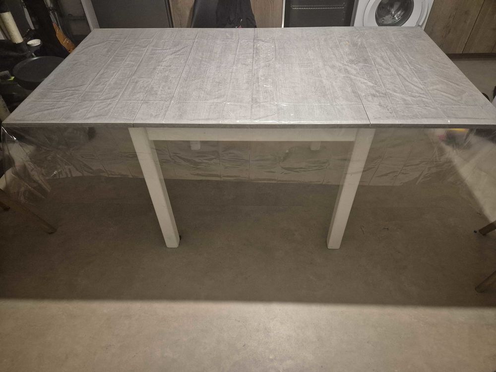 Table 100 Lons-le-Saunier (39)