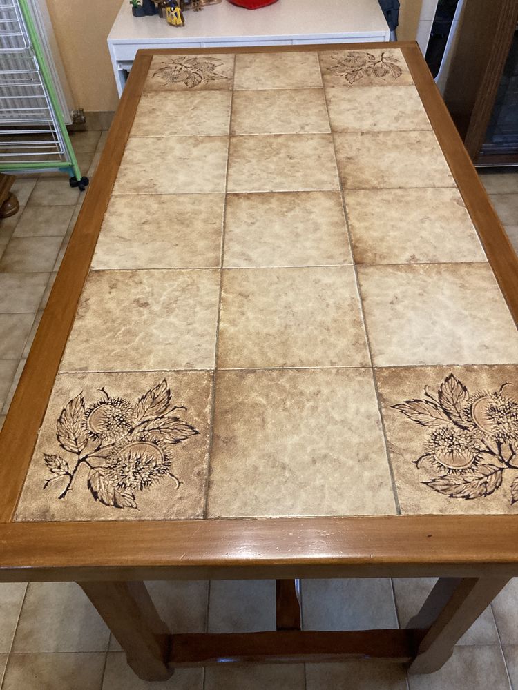 Table 130 x 70 cm 25 Heyrieux (38)