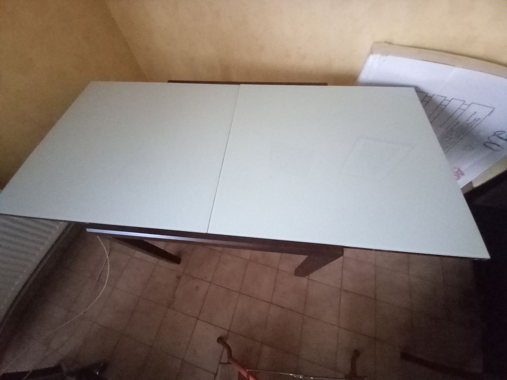 Table 210 Dinard (35)