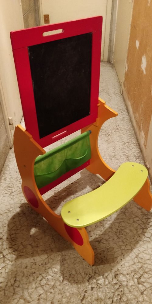 Tableau ardoise  et banc b�b� int�gr� 5 Chaville (92)