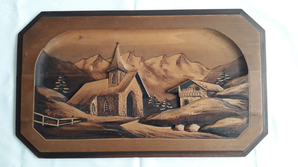  Tableau en bois sculpt�
Eglise et ch�let
sign� CLEAL 30 Salon-de-Provence (13)