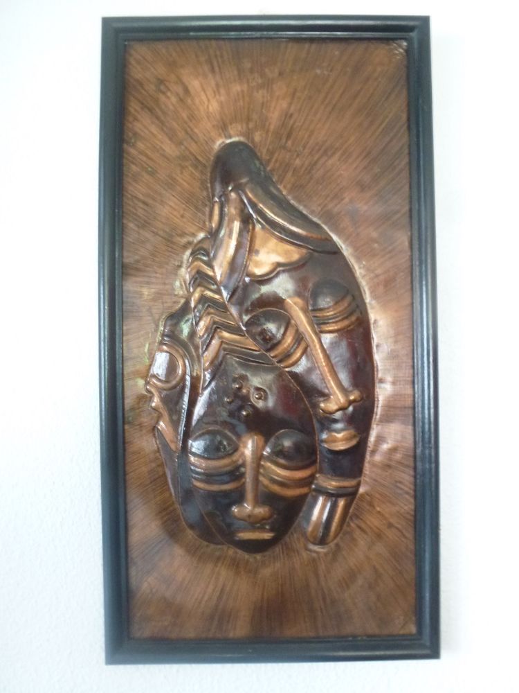 Tableau en cuivre de figurines 65 Saint-Geoire-en-Valdaine (38)