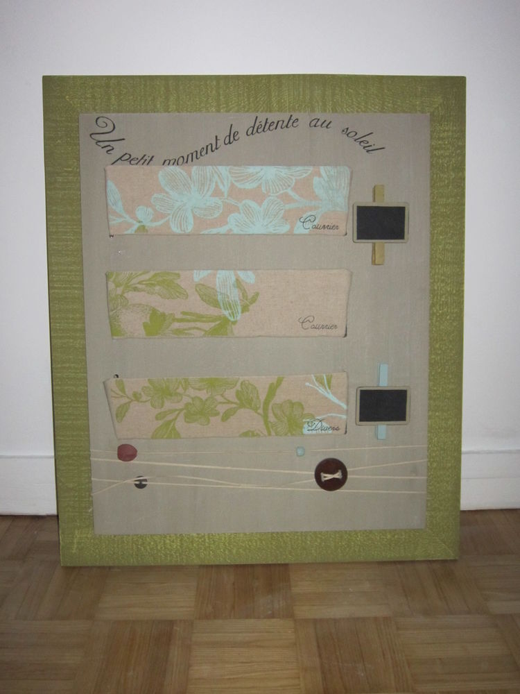 Tableau d�co avec organisateur de courrier/photo 30 Courbevoie (92)