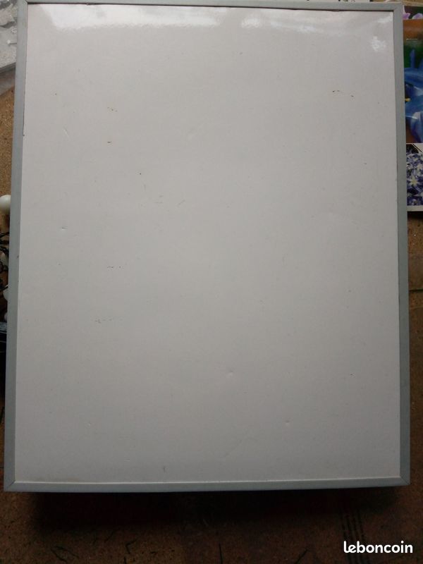 2 tableaux blancs 7 Beauchamp (95)