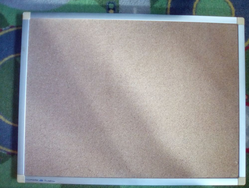 Tableaux li�ge � �pingler 45 x 60 et 47 x 63 cm 15 Beauchamp (95)