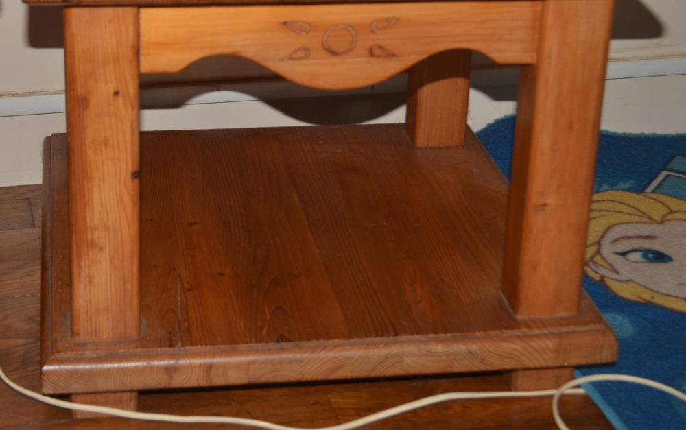   tables basses en pin massif 20 Cluses (74)