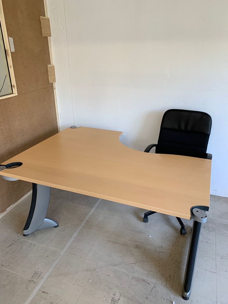 Tables bureau pro 50 Paris 18 (75)