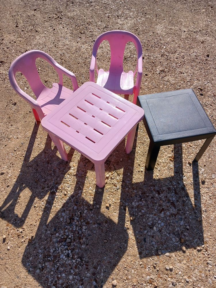 tables + chaises enfants 15 Vendeuvre-du-Poitou (86)