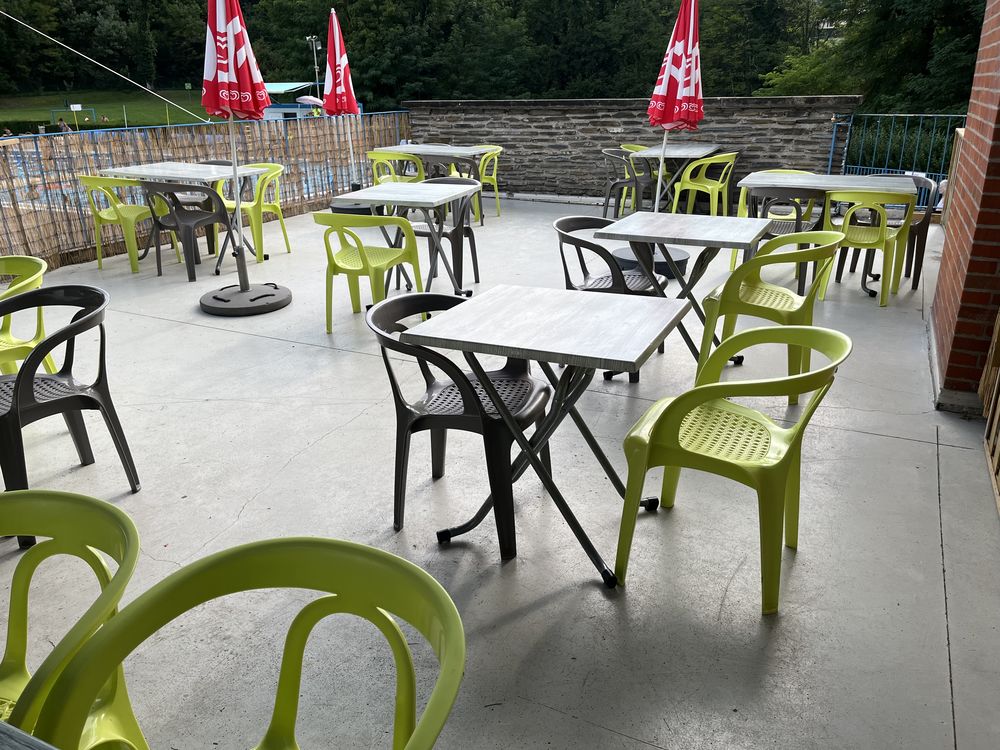Lot tables et chaises Ext�rieur Pro 4000 Rumilly (74)