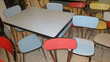 Tables chaises et tabourets en formica vintage 35 Lingolsheim (67)