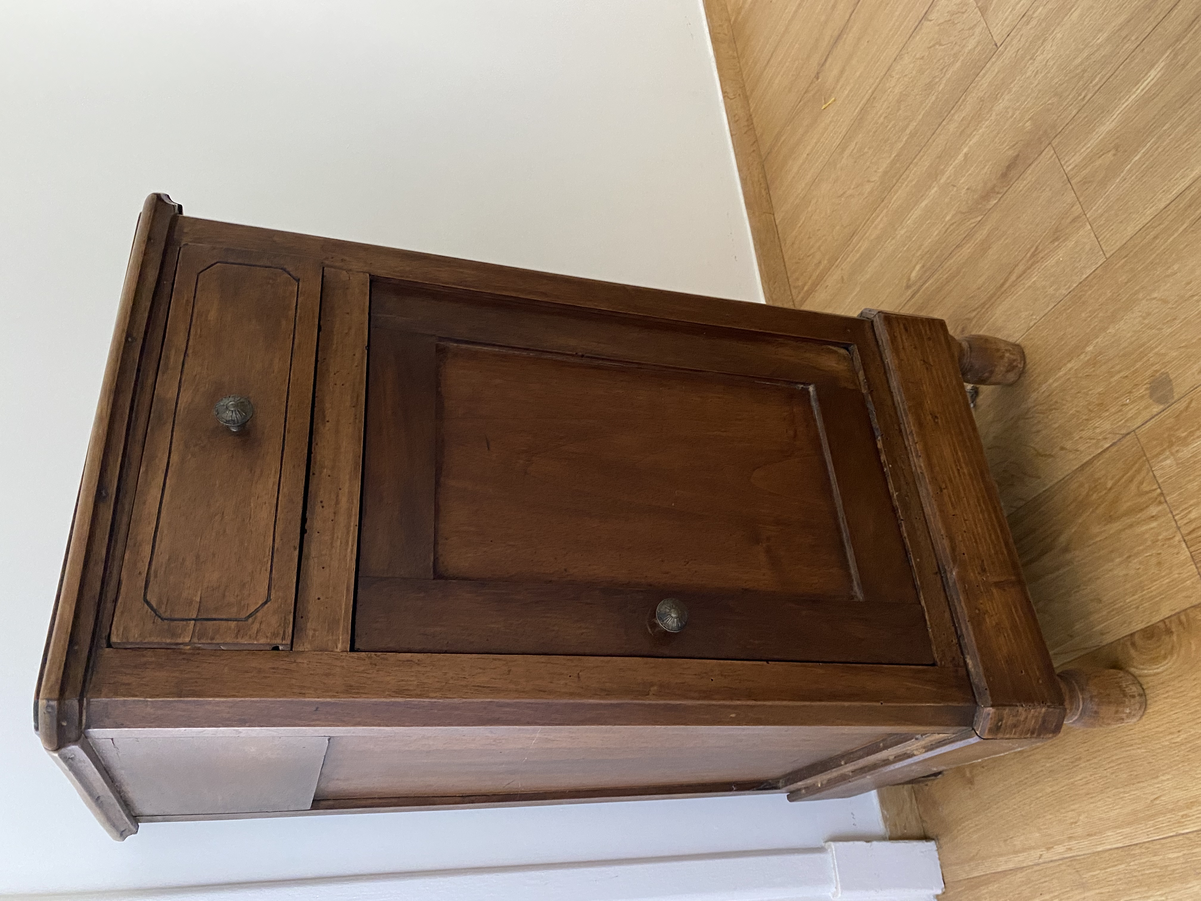 2 tables de chevet anciennes 70 Lyon 7 (69)