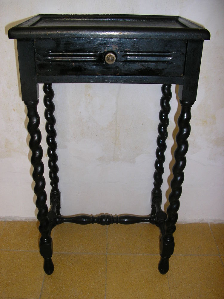 Tables de chevet 200 N�mes (30)