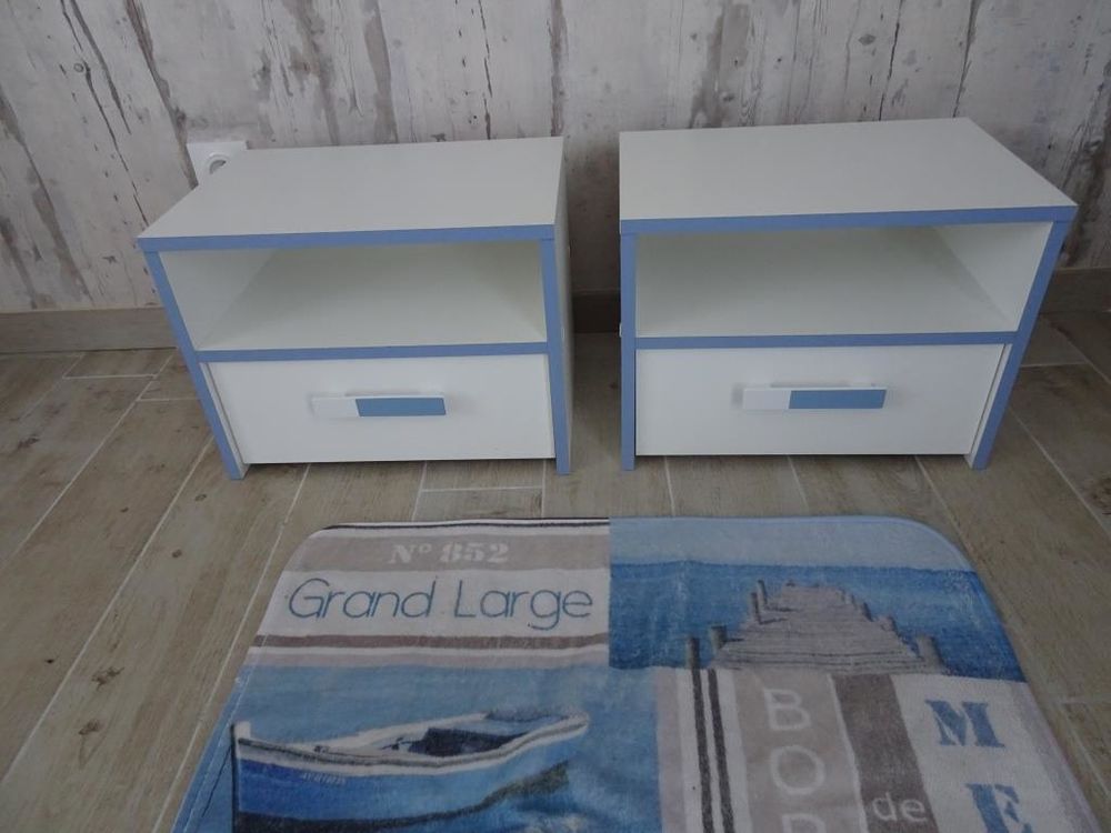 2 tables de chevet 30 Saint-Brevin-les-Pins (44)