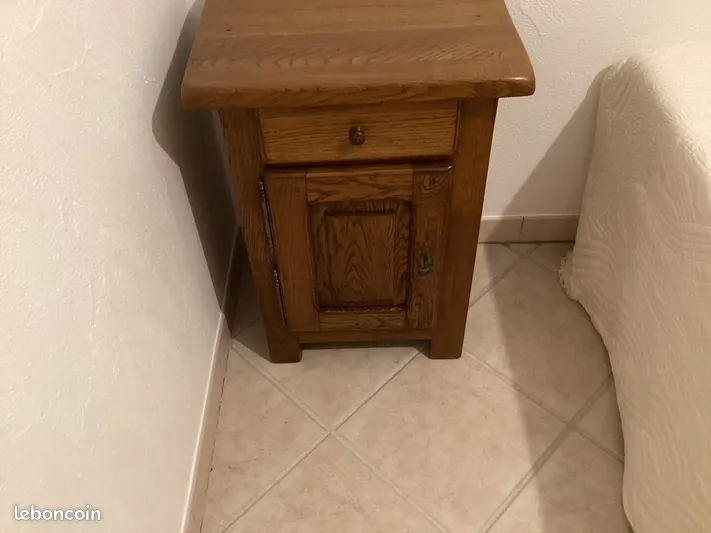 Tables de chevet 140 Bormes-les-Mimosas (83)