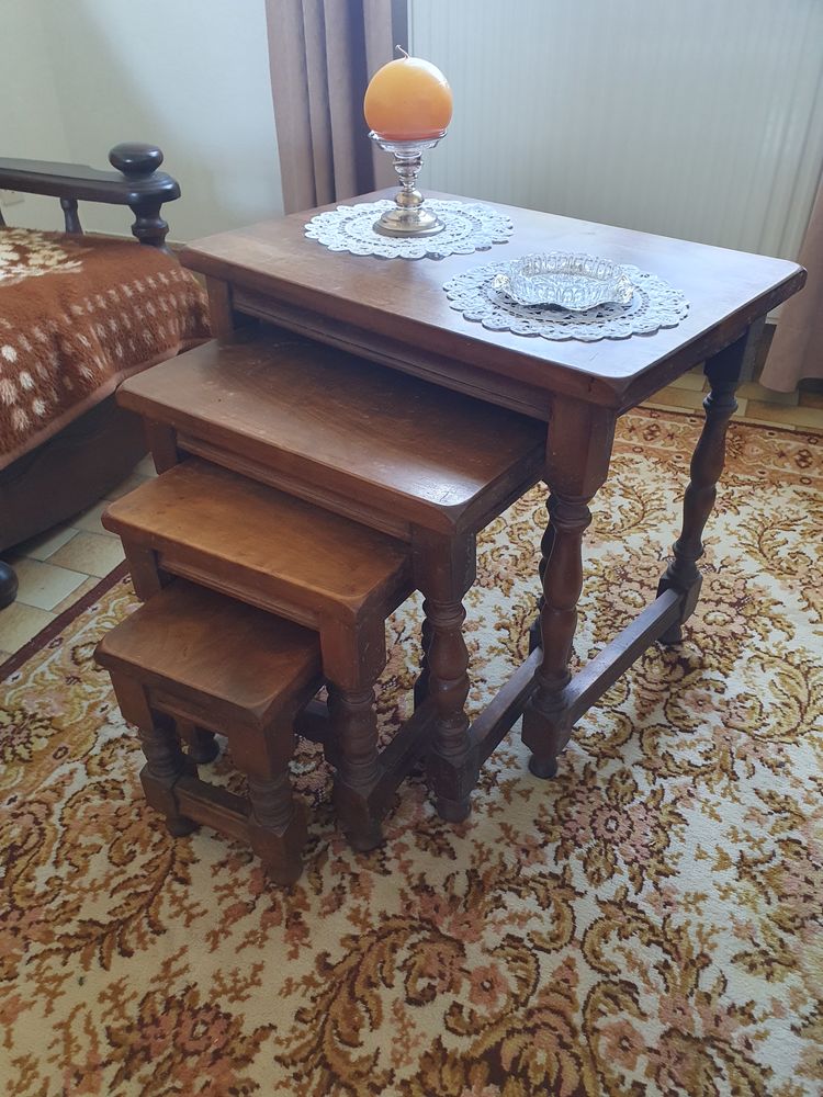 Lot de 4 tables gigogne vintage en ch�ne massif 380 Ver-sur-Mer (14)