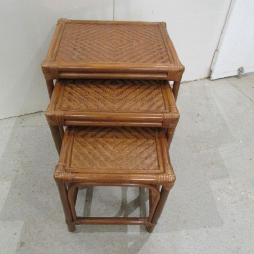 Tables gigognes rotin,bambou et osier tress� 170 Paris 15 (75)