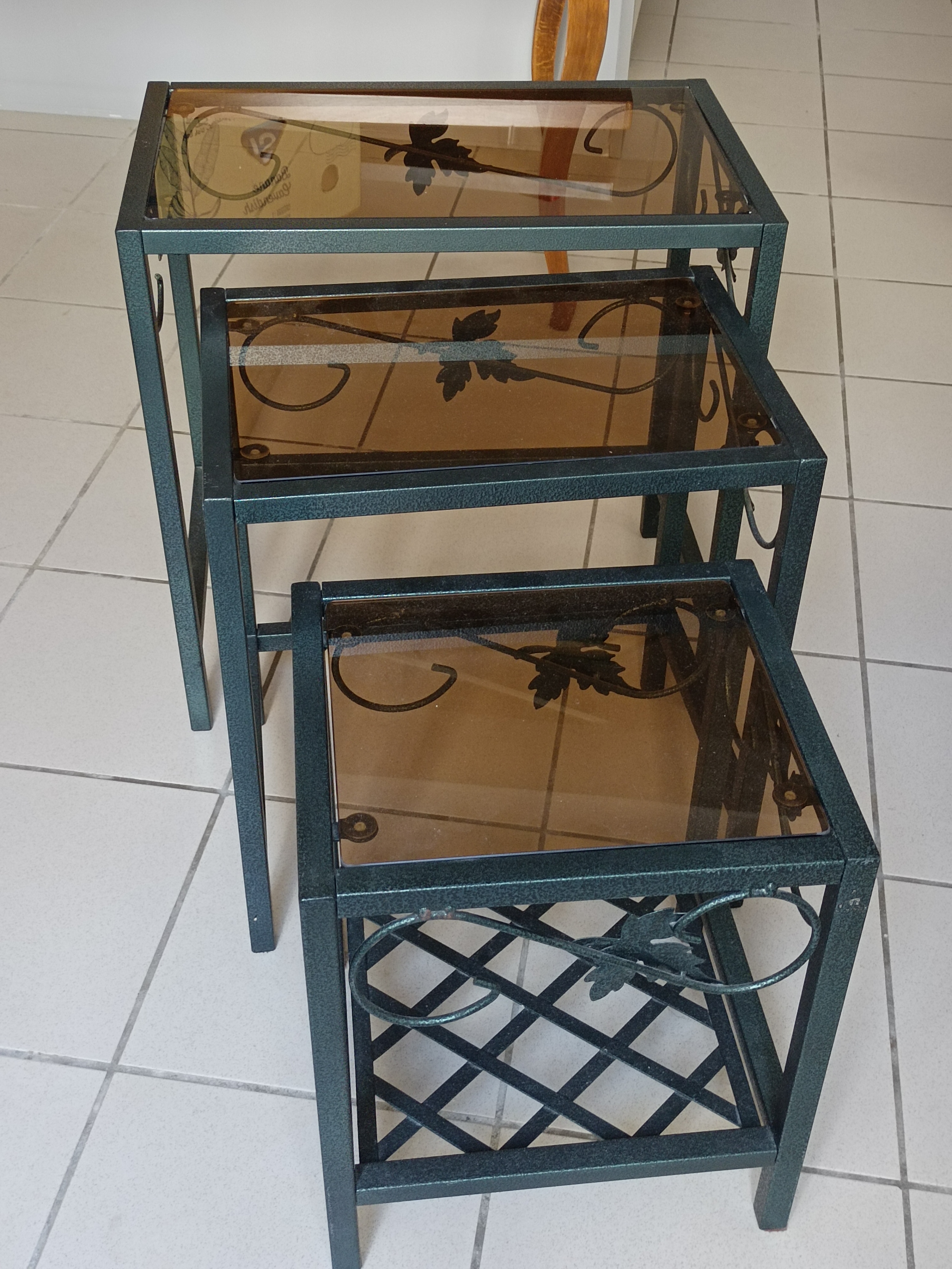 Lot de 3 tables gigognes 25 Fontenay-le-Comte (85)