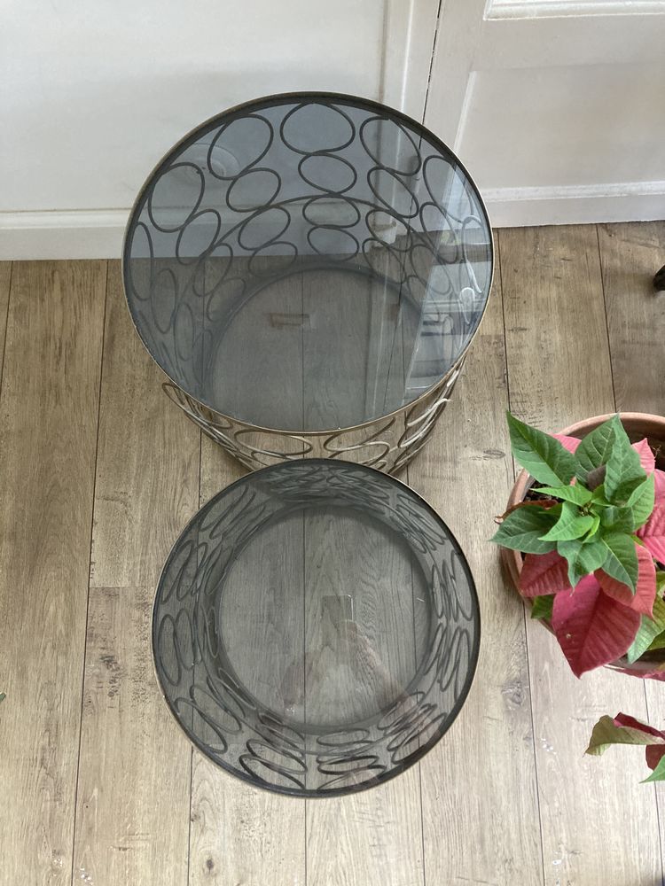 Tables gigognes 50 Toulon (83)