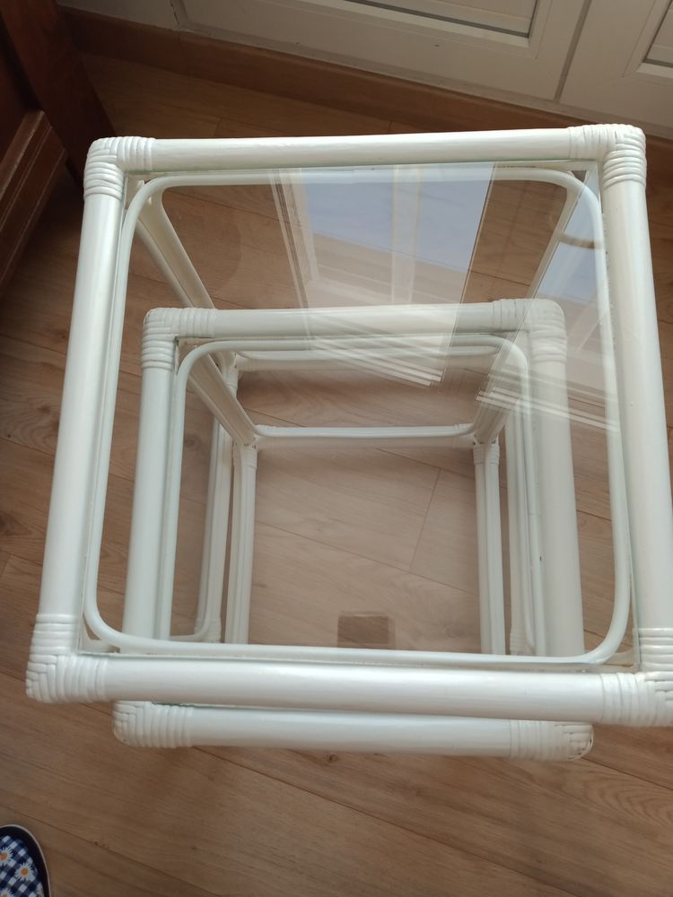 Tables gigognes 23 Pom�rols (34)