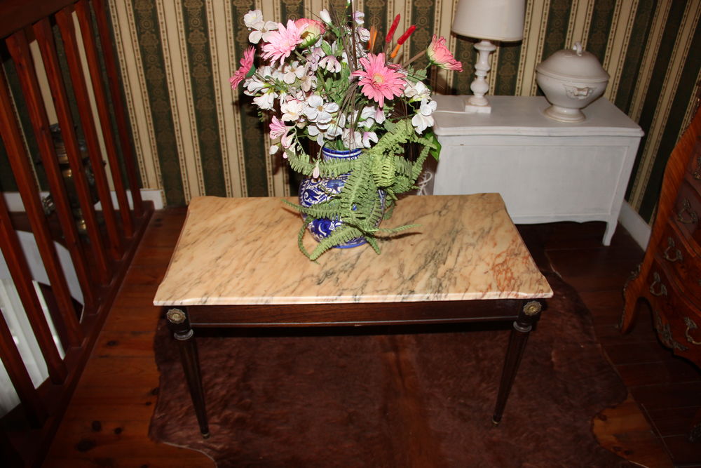 Tables gu�ridons 40 Beaumont-le-Roger (27)