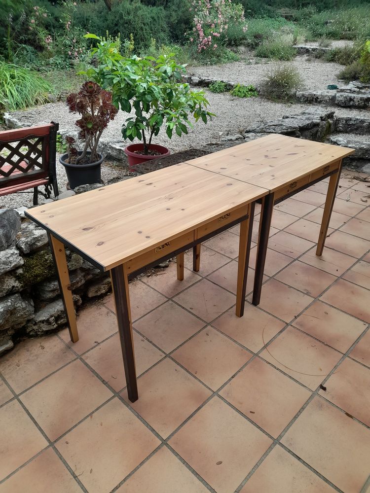 2 tables jumelles pin massif et acier (ou bureaux) 250 Le Thor (84)