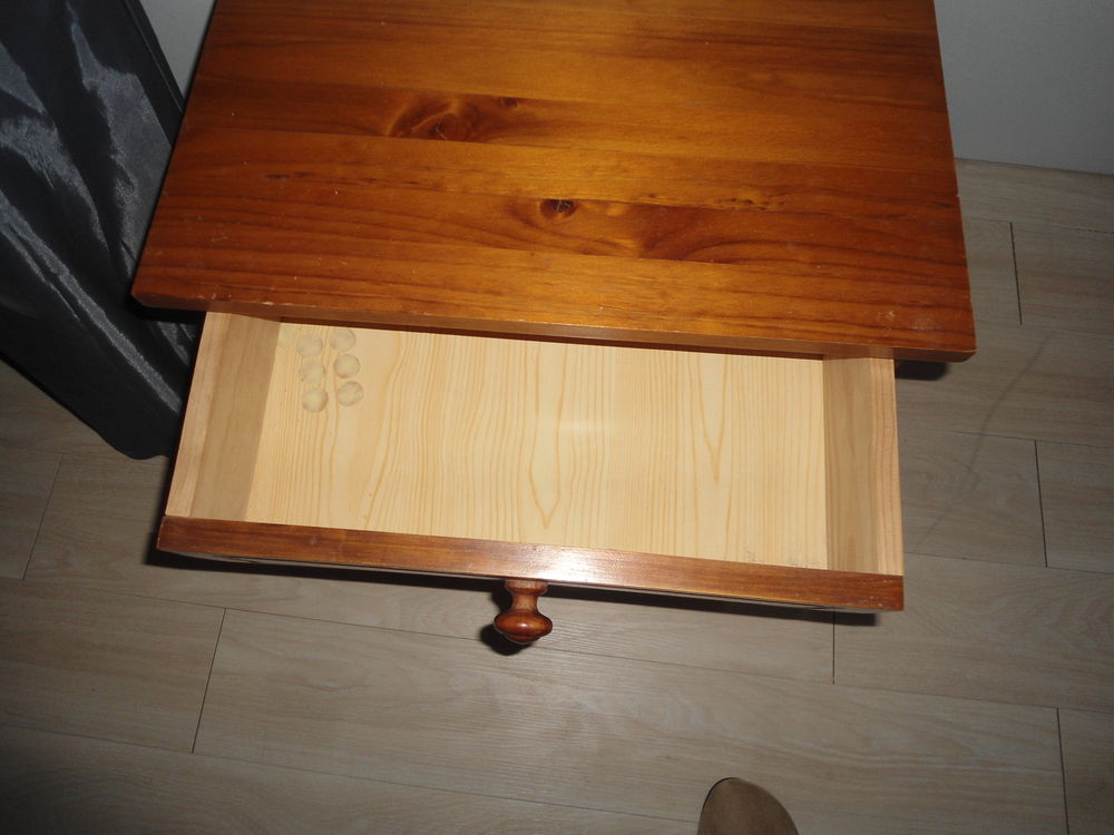 tables de nuit 30 Saint-Maur-des-Foss�s (94)