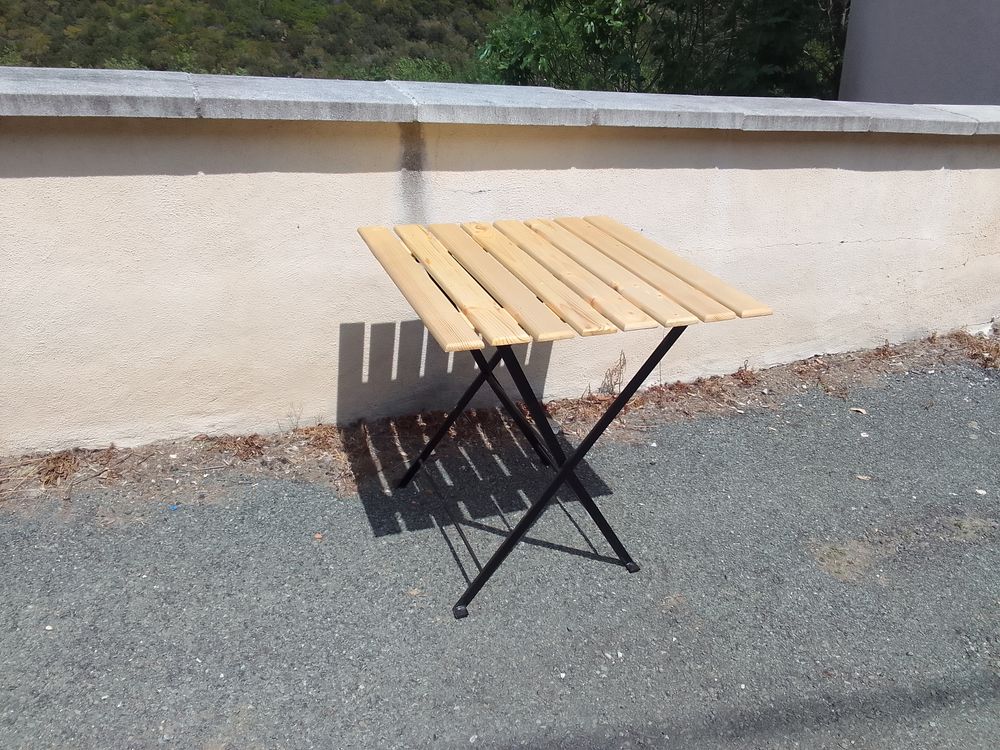 Tables de terrasse 45 Avignon (84)