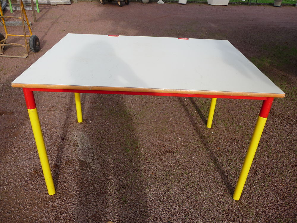 Tables 30 Cenon-sur-Vienne (86)