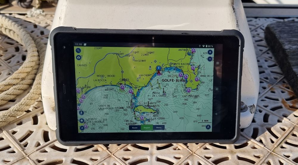 Tablette Android durcie 8  hyper lumineuse pour exterieur 550 Le Golfe Juan (06)