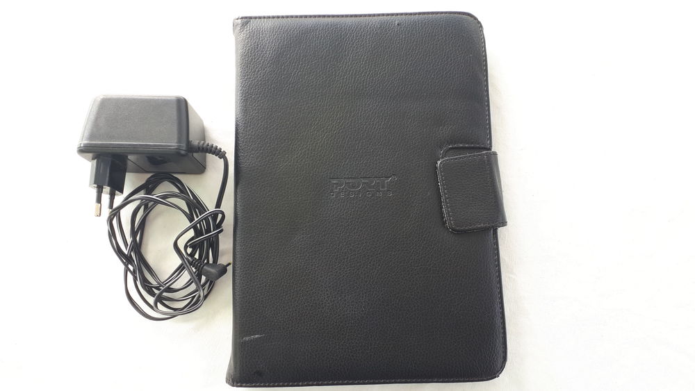 Tablette Archos 80 cobaly avec �tui et chargeur 70 Montigny-Lencoup (77)