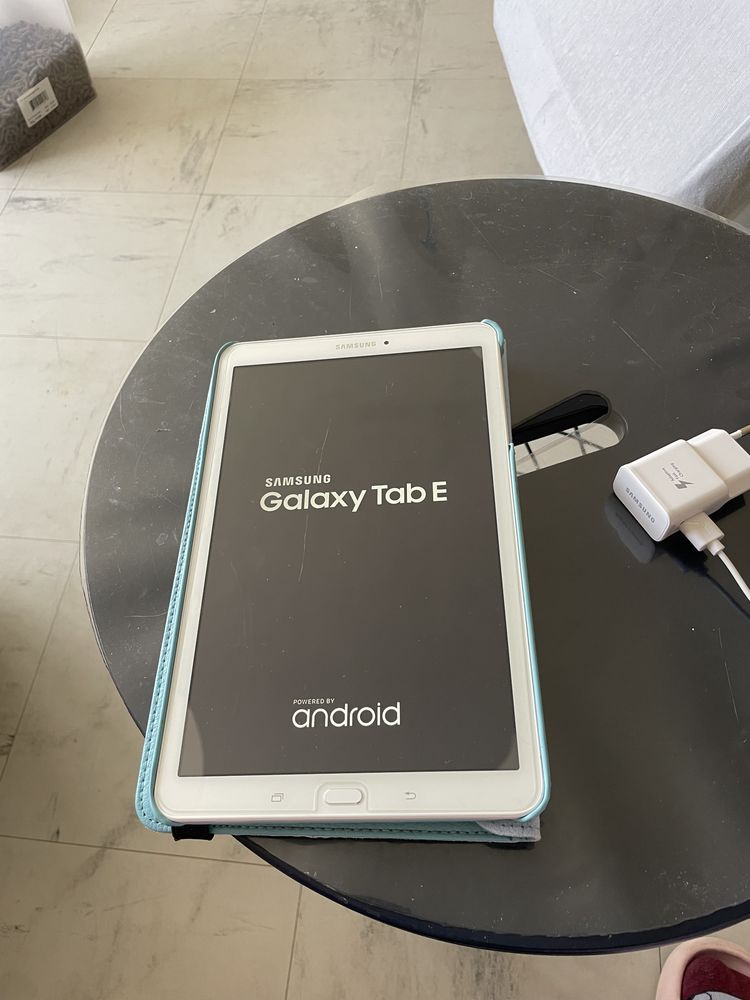 Tablette Galaxy Tab E 8Go 90 Ach�res (78)