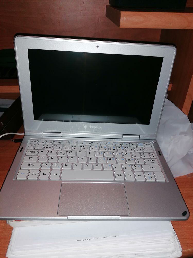 tablette et pc/tablette soit deuxarticles tout neuf 40 Toulon (83)