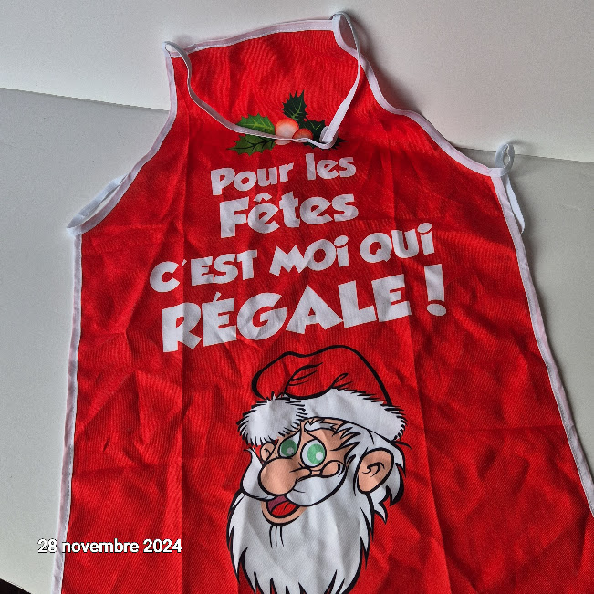 Tablier de cuisine humoristique 'P�re No�l' rouge , pour les 6 Saumur (49)