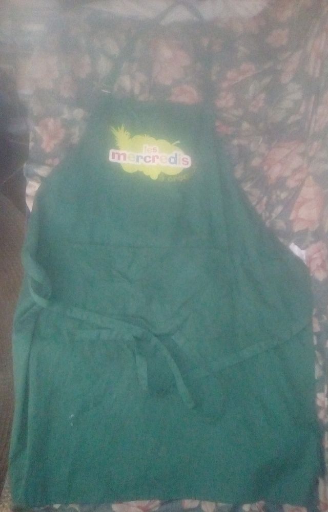 tablier de cuisine vert 5 Beauchamp (95)