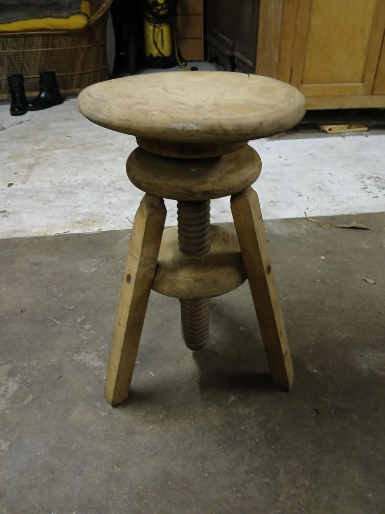 Tabouret ancien bois 20 Brunoy (91)