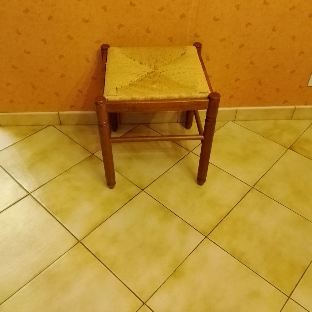 Tabouret en bois 06 95 10 31 00 20 �pinay-sur-Orge (91)