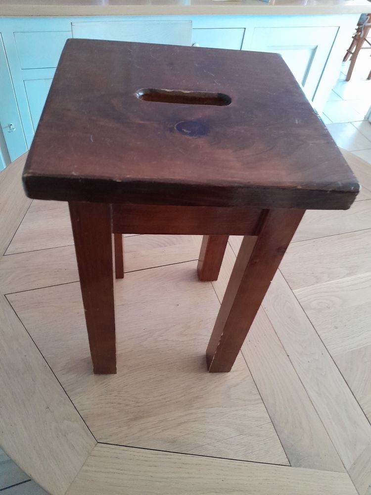 TABOURET EN BOIS 12 Compi�gne (60)