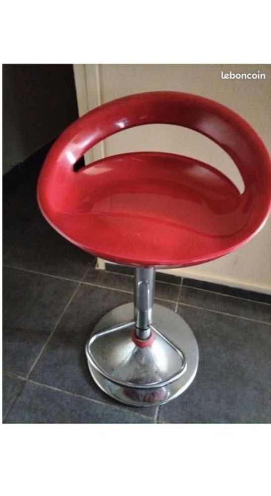 Tabouret / Chaise 200 D�cines-Charpieu (69)