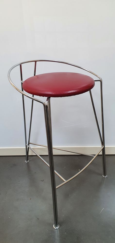 Tabouret Design avec assise en cuir 42 Saint-Martin-d'H�res (38)