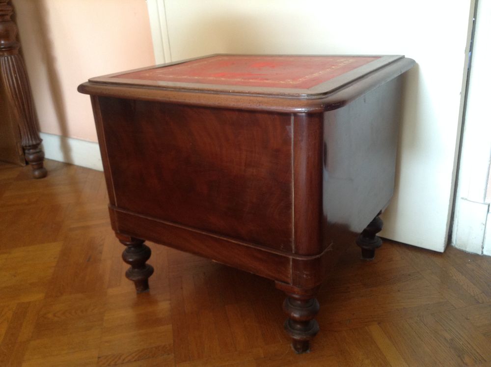 Tabouret escalier en acajou : 150 Marseille 8 (13)