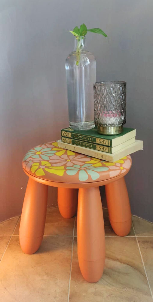 Tabouret / Petite table r�nov�e 80 Nancy (54)