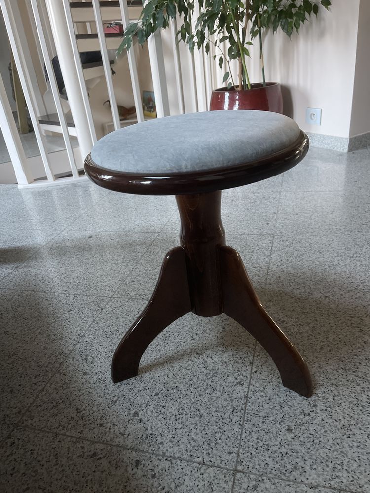 Tabouret de pianiste 100 Yerres (91)