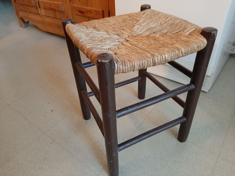 Tabouret 12 Le Lavandou (83)