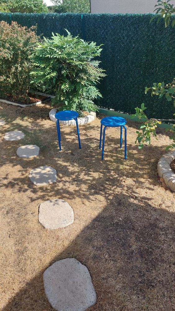 TABOURETS Fer Bleu 10 Saint-Apollinaire (21)