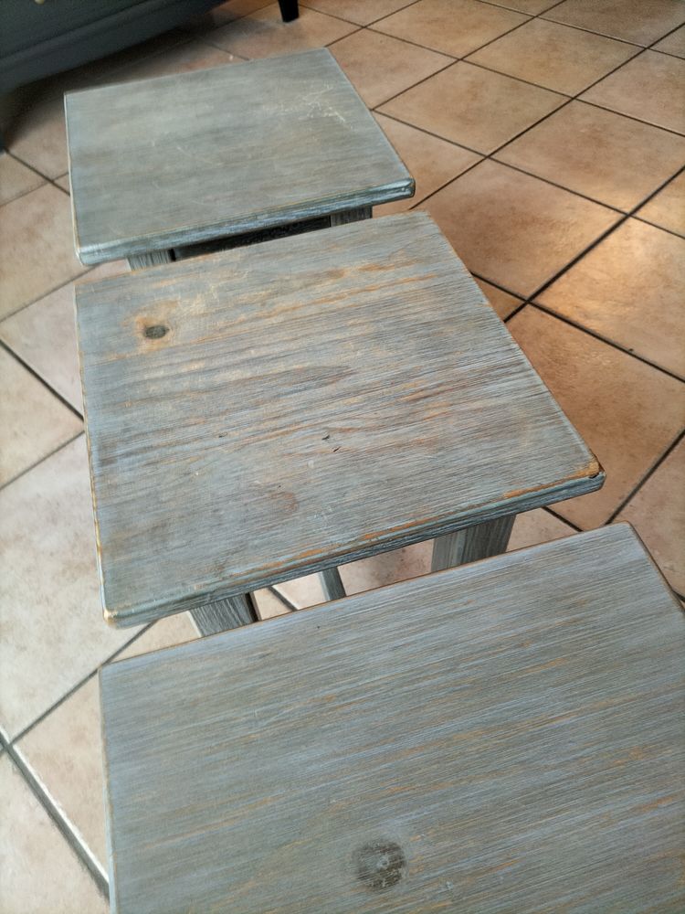 Tabourets en bois 60 Arradon (56)