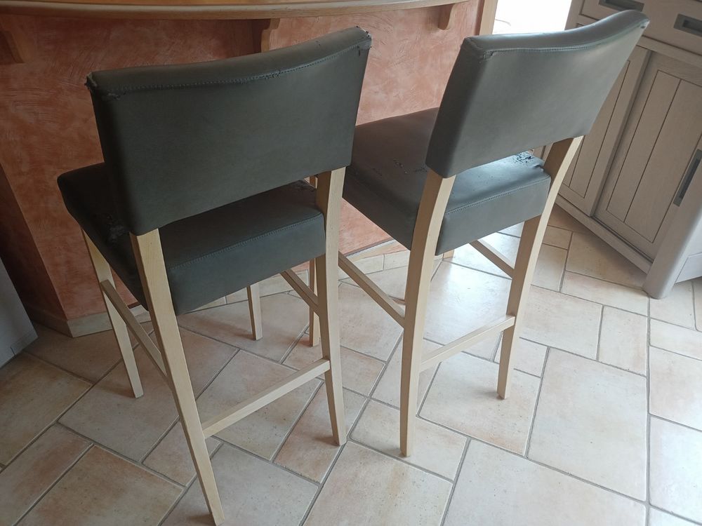 2 Tabourets/Chaises de bar d'�b�niste, ch�ne massif du Jura 148 Buxerolles (86)