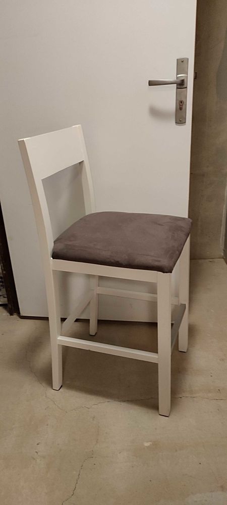 tabourets chaises 140 Alby-sur-Ch�ran (74)