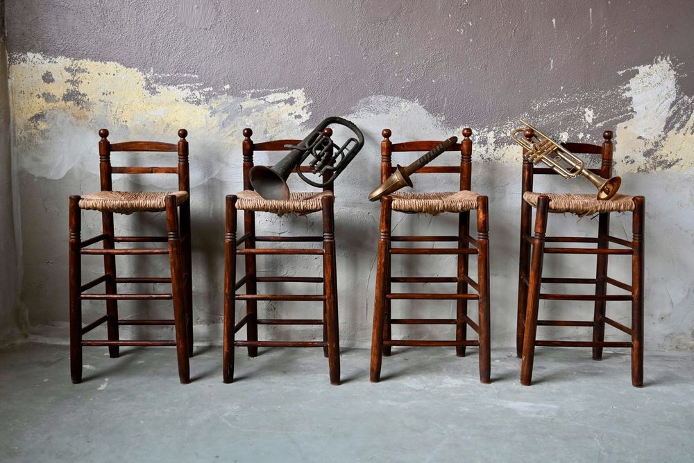 Lot de 4 Tabourets haut de bar ancien en bois et paille 460 Wintzenheim (68)