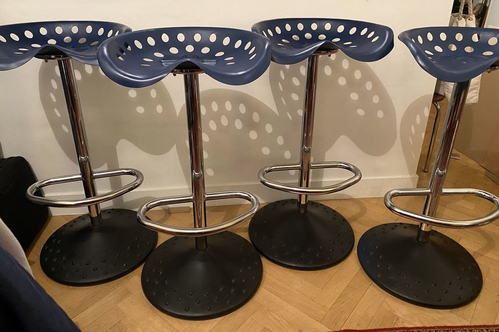 tabourets hauts de bar 120 Paris 17 (75)