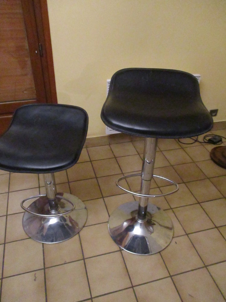 lot  2 tabourets bar - meubles anciens lire le descriptif 15 M�rignies (59)